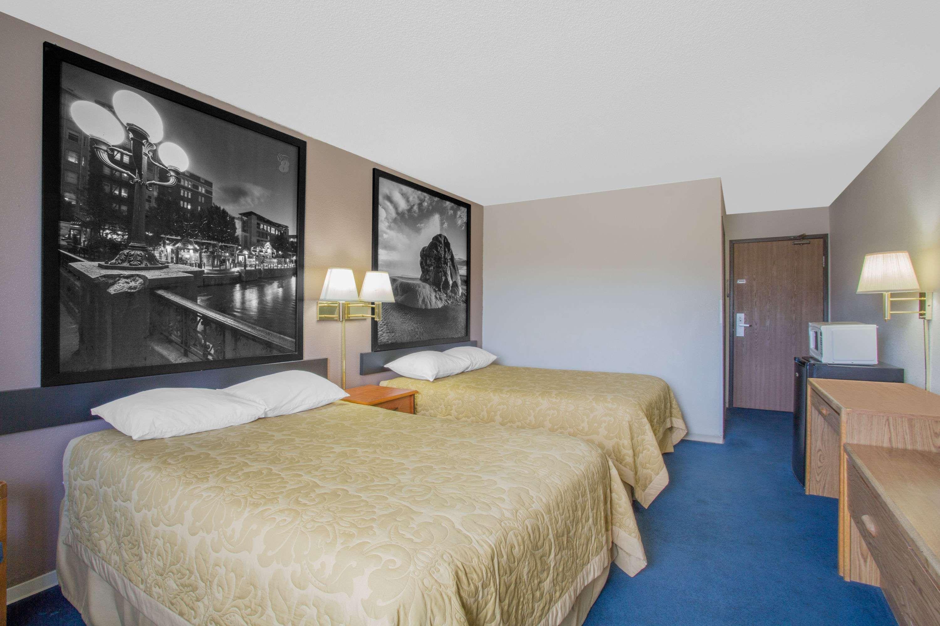 Super 8 By Wyndham Winnemucca Nv Esterno foto