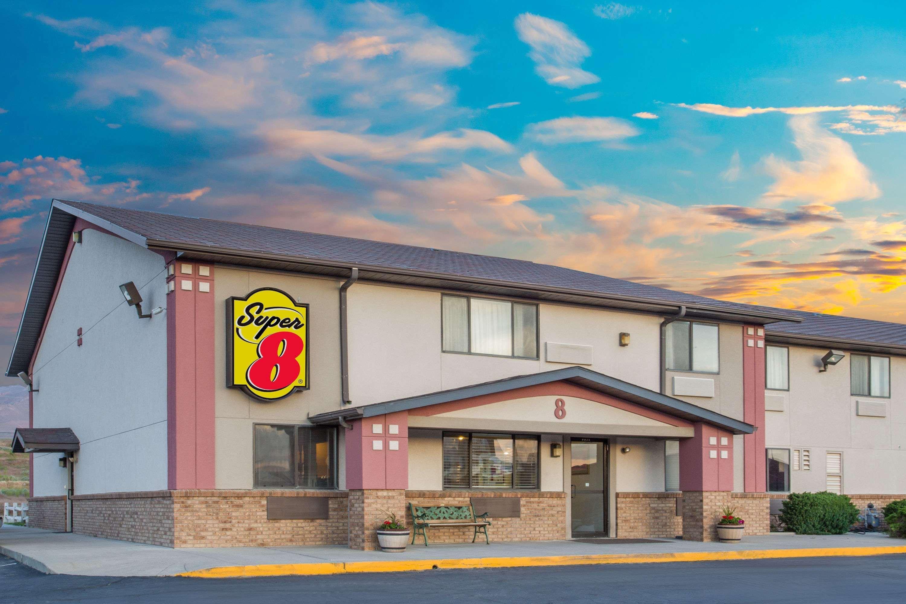 Super 8 By Wyndham Winnemucca Nv Esterno foto